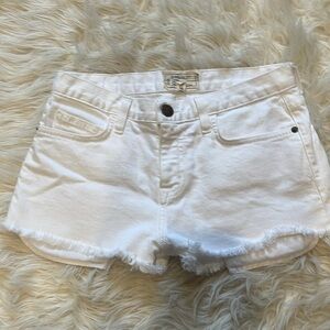 White Curren Elliot size 24 Jean shorts never worn